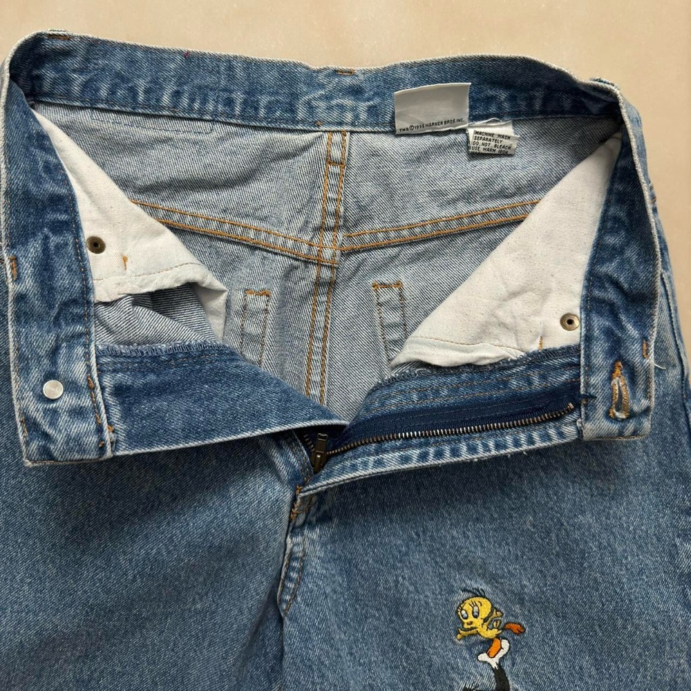 Looney Tunes Classic Vintage 1995 Jeans - Picture 3 of 8
